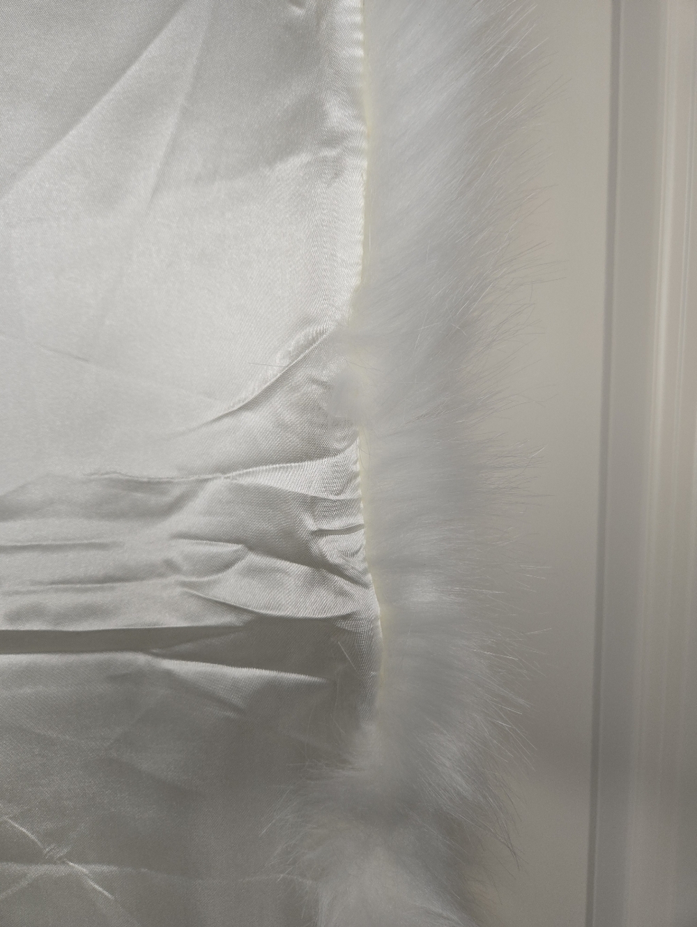 NWT Lulus White Faux Fur Stole Scarf Wrap Bridal Winter Glam - Picture 5 of 5